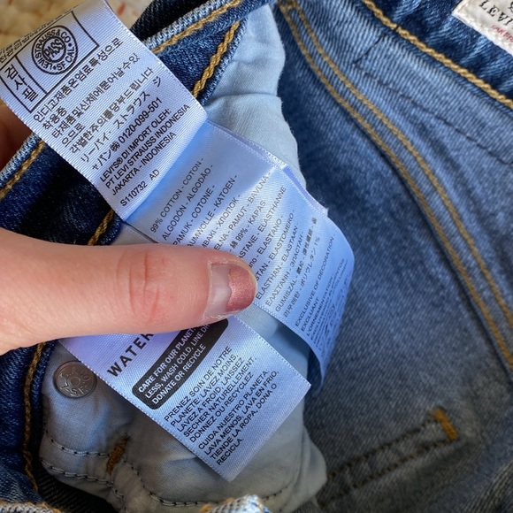 NWT Levi’s 70s High Flare Jeans from Aritzia 28x 32 - Picture 4 of 5